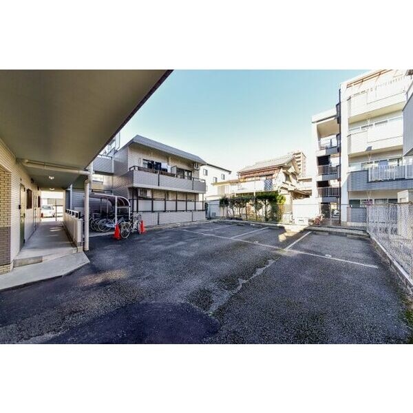 ラフォーレ岩塚の物件外観写真