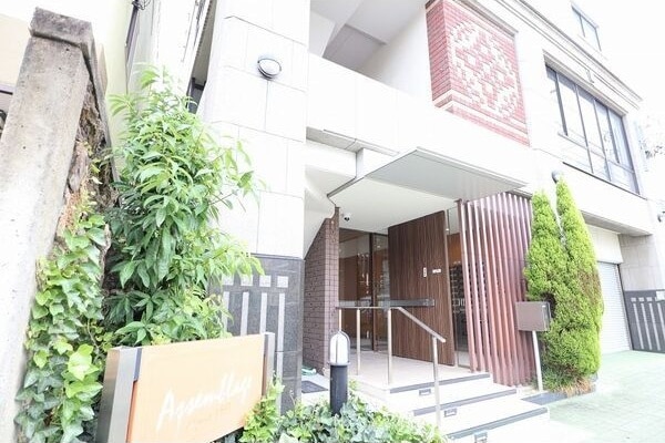 アッサンブラージュの物件外観写真