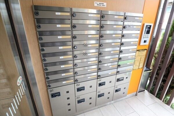 アッサンブラージュの物件外観写真