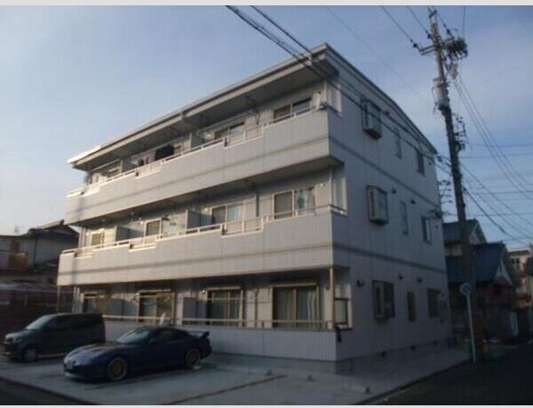 ラ・フォンテカーラの物件外観写真