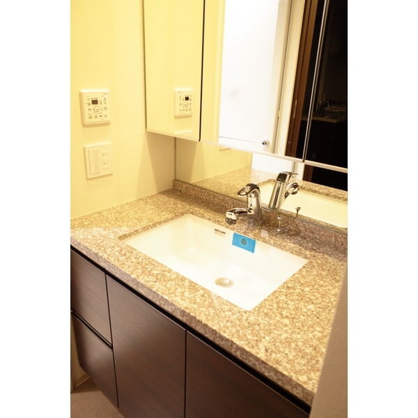 ザ・パークハウス久屋大通ローレルタワーの物件内観写真