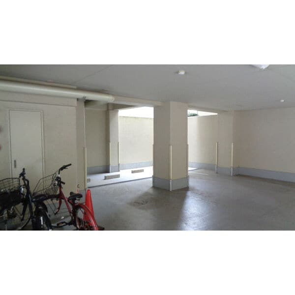 グランドハイネス御成の物件外観写真