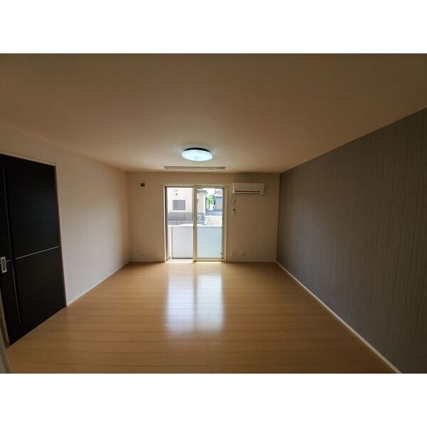 アンジュールの物件内観写真