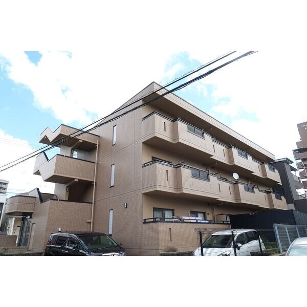 クレストハイム引山の物件外観写真