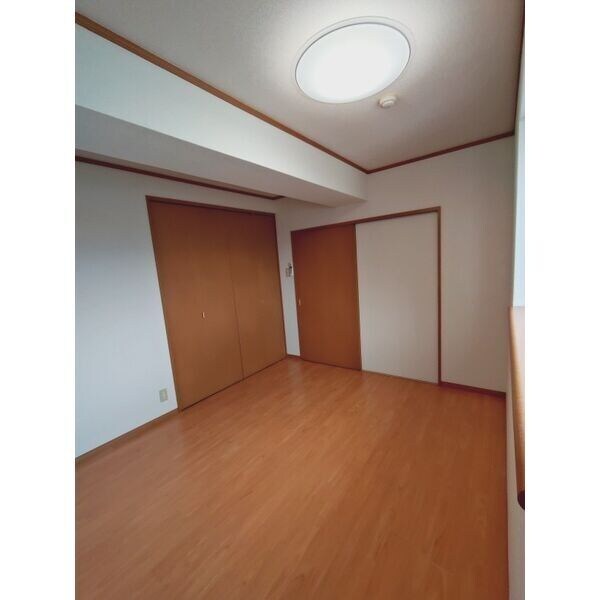 クレストハイム引山の物件内観写真