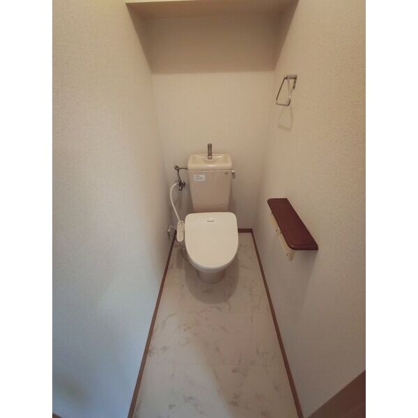 クレストハイム引山の物件内観写真