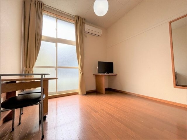 レオパレス荒崎の物件内観写真