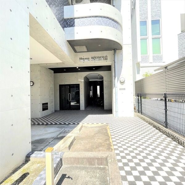 Haus ISEBERGの物件外観写真