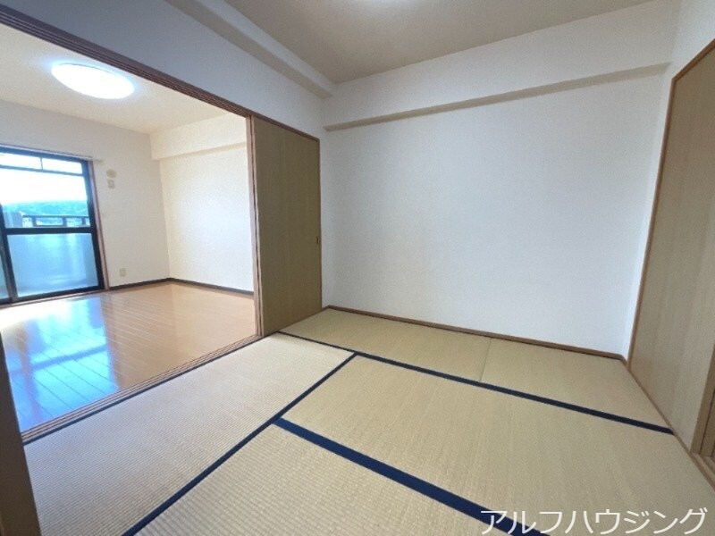 ハイツおひづかの物件内観写真