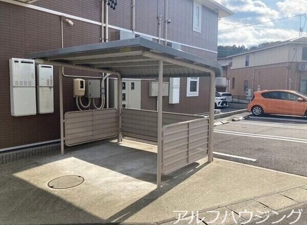 プリムローズⅢの物件外観写真