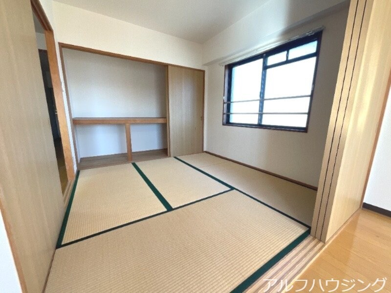 ハイツおひづかの物件内観写真