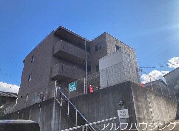 Doux Peupleの物件外観写真