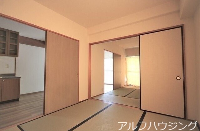 ブランメゾン赤坂の物件内観写真