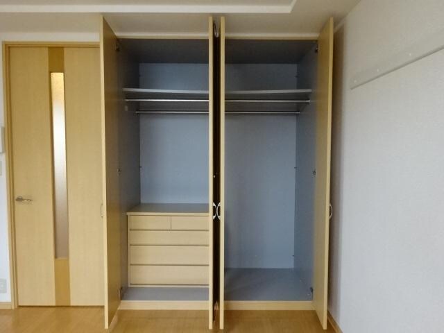 ウィスティリアの物件内観写真