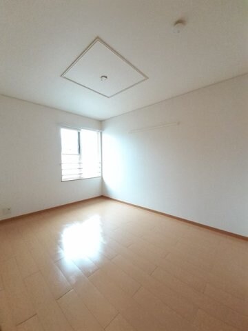 ヴィラ　エレガントＢの物件内観写真