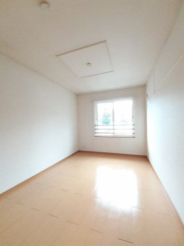 ヴィラ　エレガントＢの物件内観写真