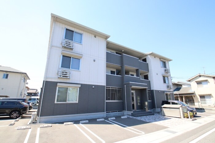 ドルフオーベンの物件外観写真