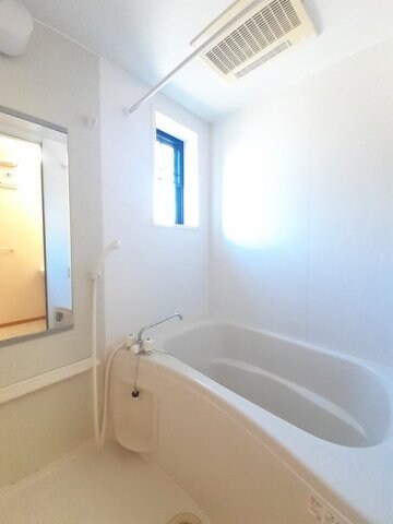 マナ　マルベリーＢの物件内観写真