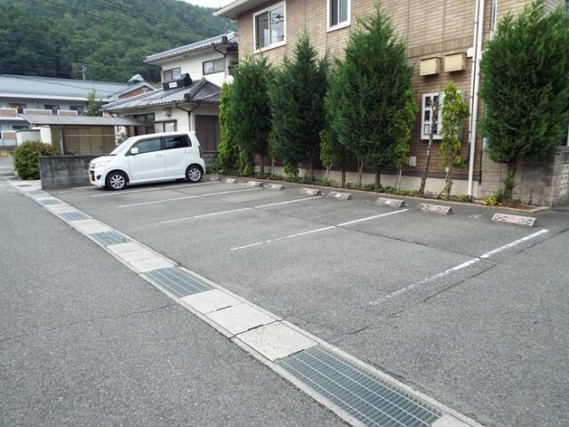 ローズコートミツギの物件外観写真