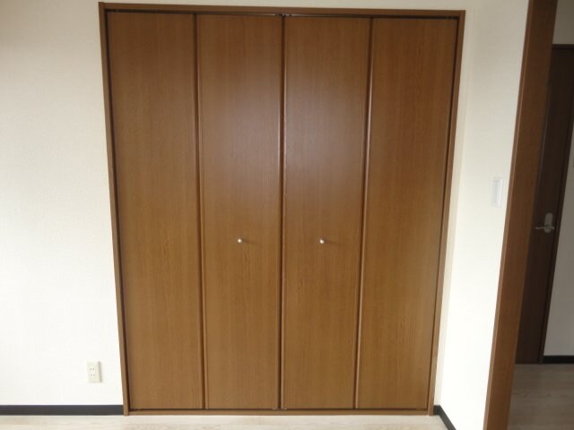 ナオティーフォーの物件内観写真