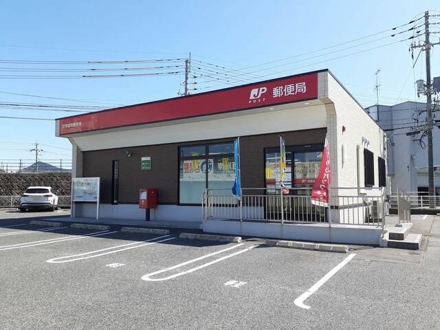 ジャック　イン　ザ　ボックスⅠの物件外観写真