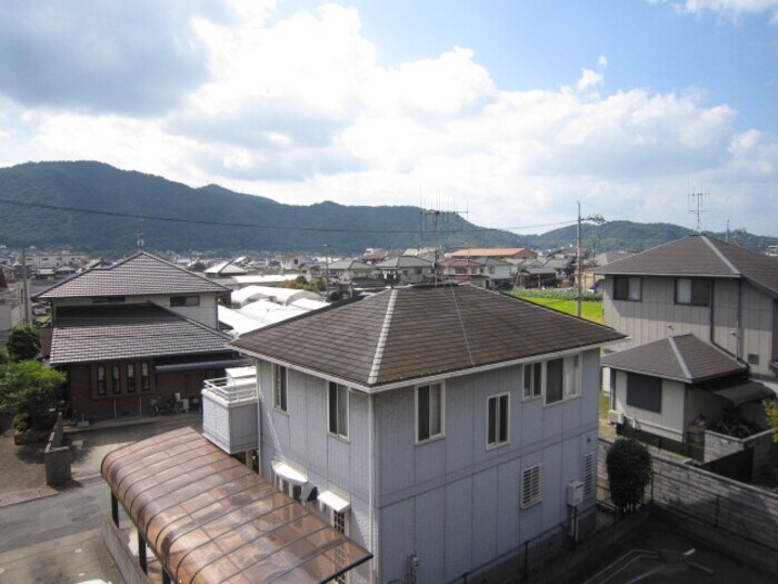 ハイカムール川口の物件内観写真