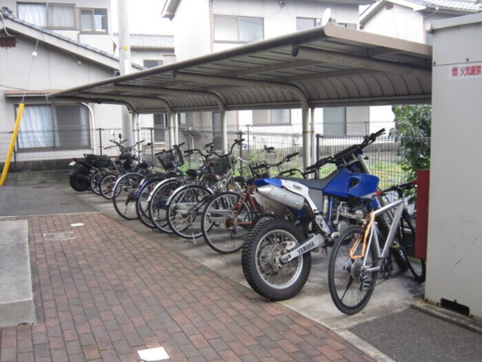 ハイカムール川口の物件内観写真