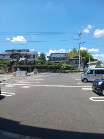 ストレリチア・アルバＡの物件外観写真