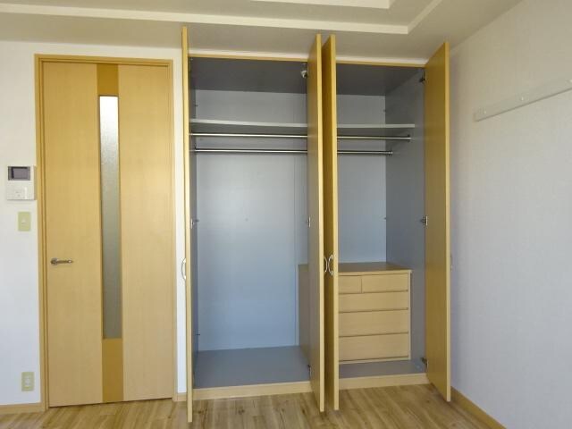 ウィスティリアの物件内観写真