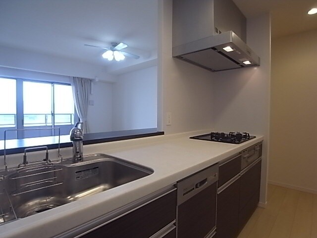 ポレスター緑町公園の物件内観写真