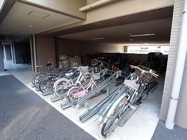 ポレスター緑町公園の物件内観写真