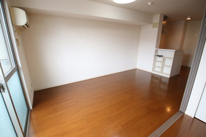 ローゼスポート港町 B棟の物件内観写真