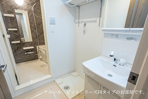 福山駅 バス35分  河口大橋下車：停歩1分 1階の物件内観写真