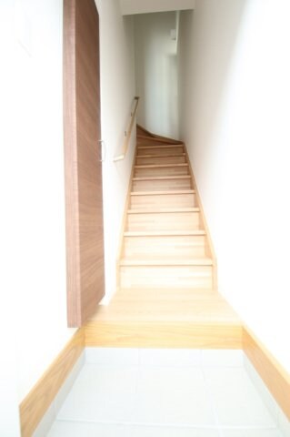 ガーデンヒルズ東手城 Aの物件内観写真