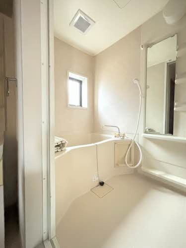 メゾンティアラA棟の物件内観写真