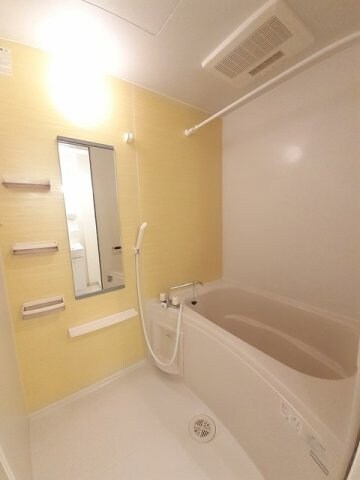 アーバンハイツ小松Ｆの物件内観写真