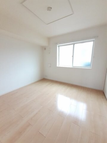 ラフレシールＥの物件内観写真