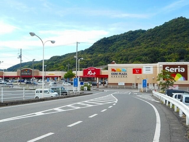 笠岡駅 バス15分  富岡保育園前下車：停歩7分 1階の物件外観写真