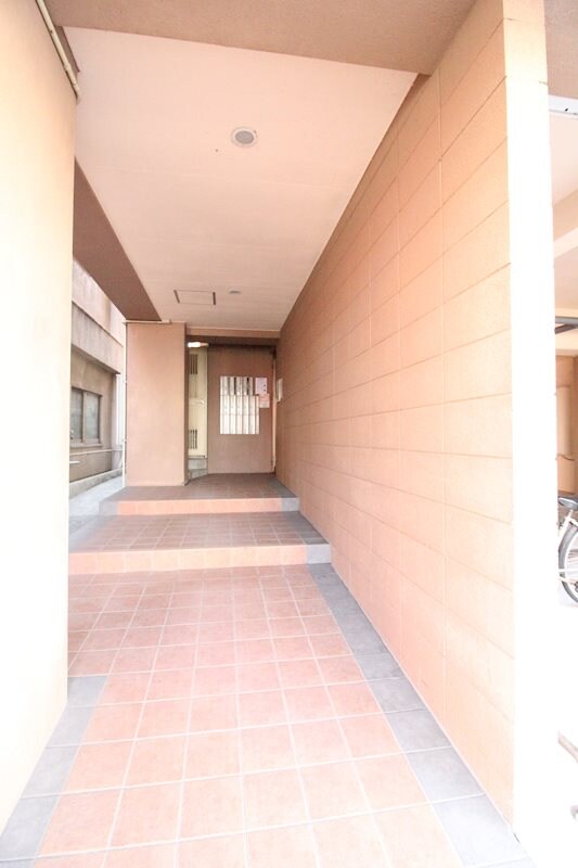 涙橋駅 徒歩6分の物件外観写真