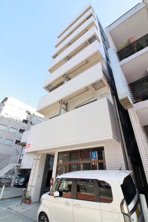 黄金ビルの物件外観写真