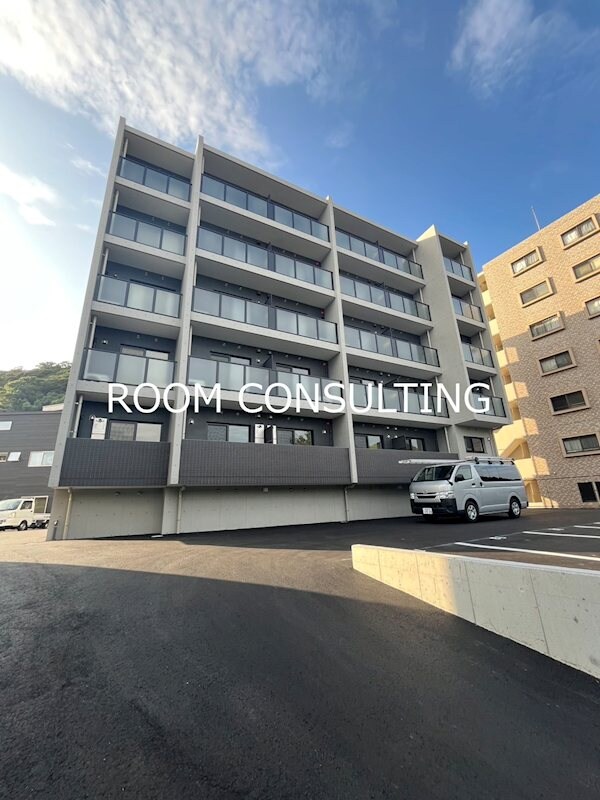 A.REK SHIROYAMAの物件外観写真