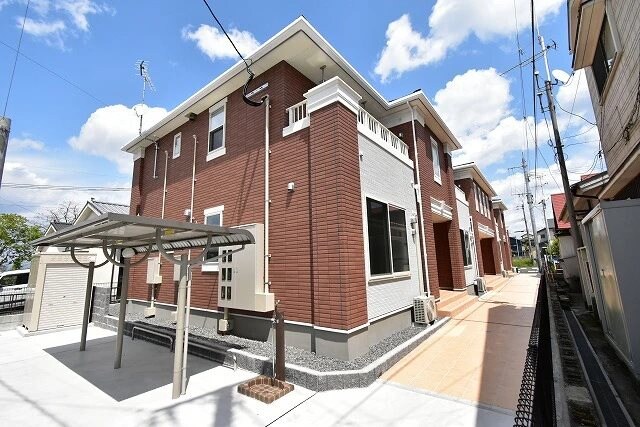 坂之上駅 徒歩8分の物件外観写真