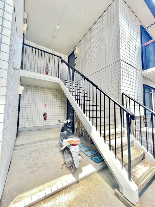 慈眼寺駅 徒歩7分の物件外観写真