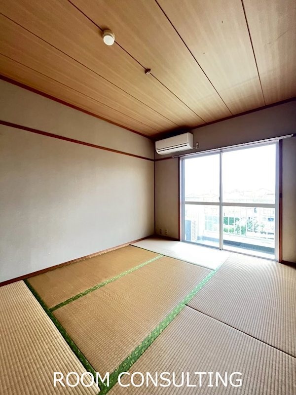 ロイヤルハイツマル勘の物件内観写真