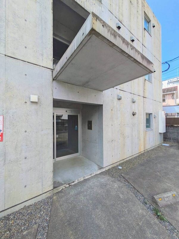 谷山駅 徒歩4分の物件外観写真