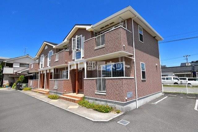 坂之上駅 徒歩1分の物件外観写真