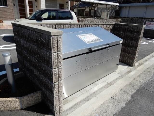 Ｍ・ウェイブⅡの物件外観写真