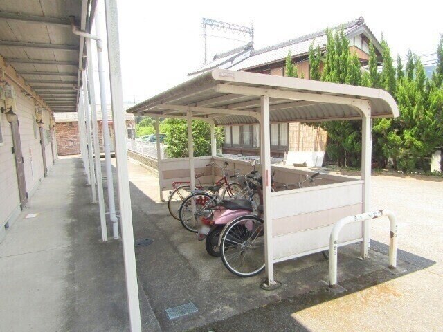 サンプラザの物件外観写真