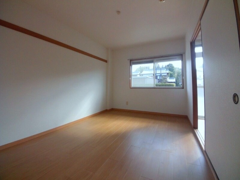 サンプラザの物件内観写真