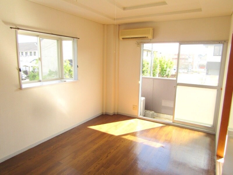 エルシャトー鴻之台の物件内観写真